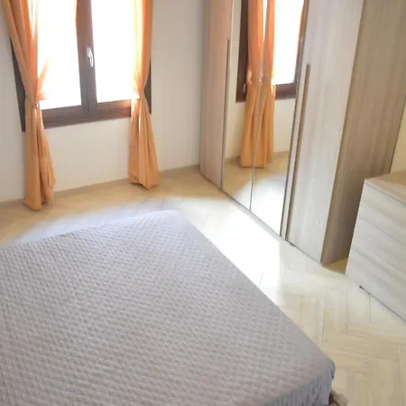 Appartamento Casa Gialla *